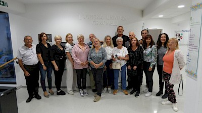 Okusno in poučno druženje: Zdravi zeliščni prigrizki ob mednarodnem dnevu gluhih