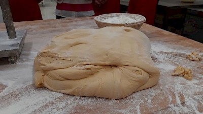 Delavnica peke pustnih krofov